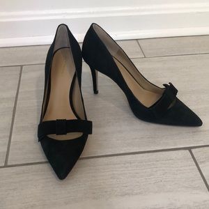 Black suede bow pump